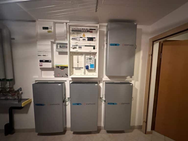 Installation de batteries Enphase à Attalens